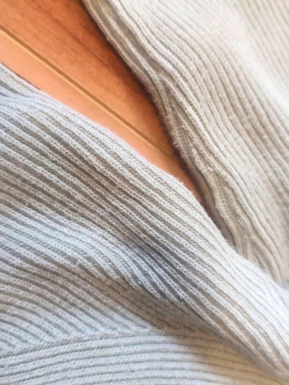 Love, Bonito Ribbed Knit Sweater - Picture 5 of 9